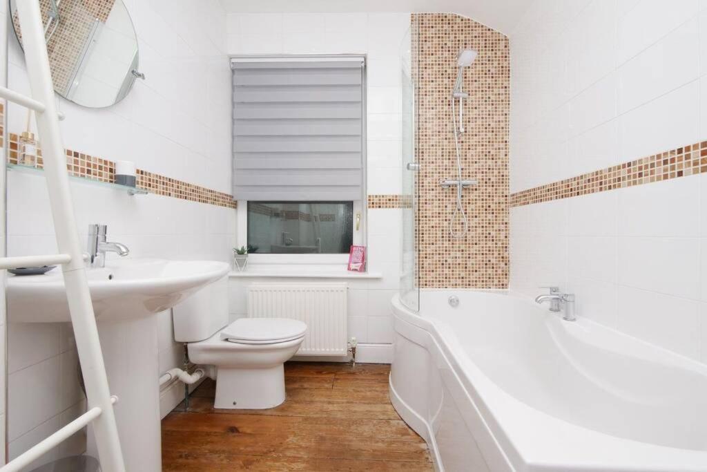 فيلا The River Walk House يورك المظهر الخارجي الصورة